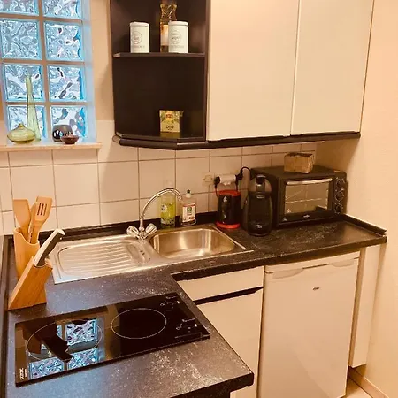 Maison A Colombages アパート *